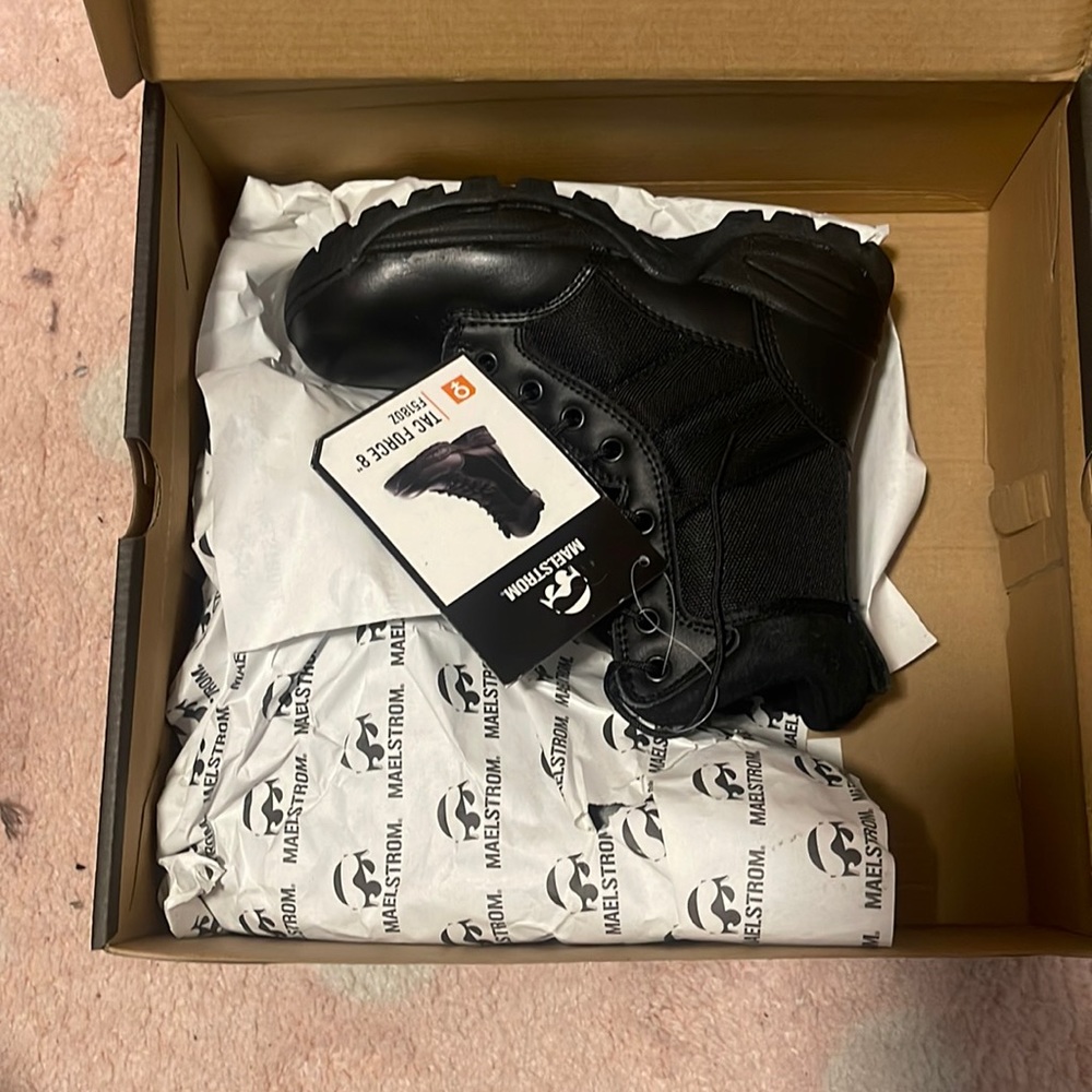 BNIB Women’s tactical boots